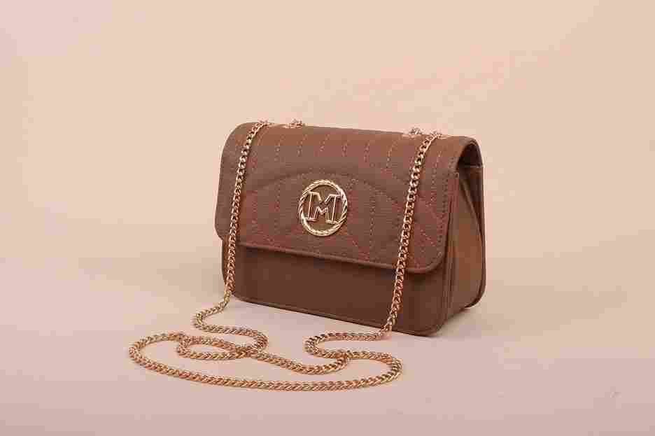 Chevron shoulder bag –Brown– quilted chic handbag