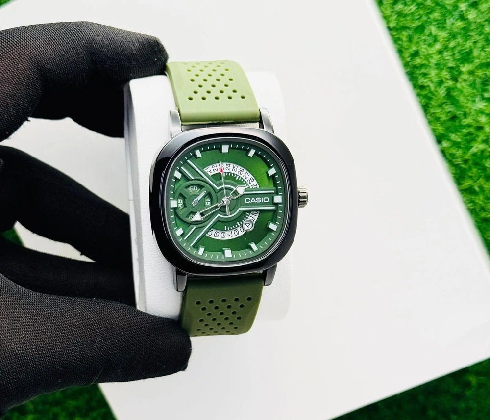 Analog men's wrist watch – green/black- multi-layer dial with resin strap