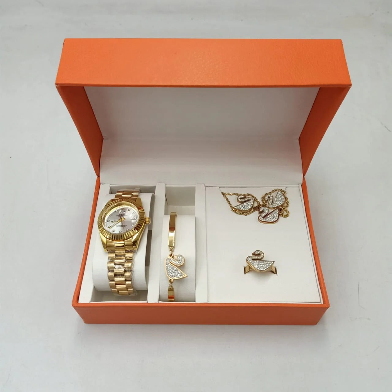 Crystal Hour Women's Watch & Jewelry Set – watch, necklace, earrings, and bangles