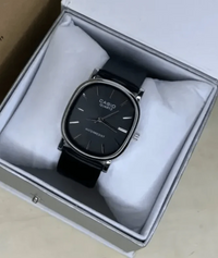 Ladies Leather Wristwatch